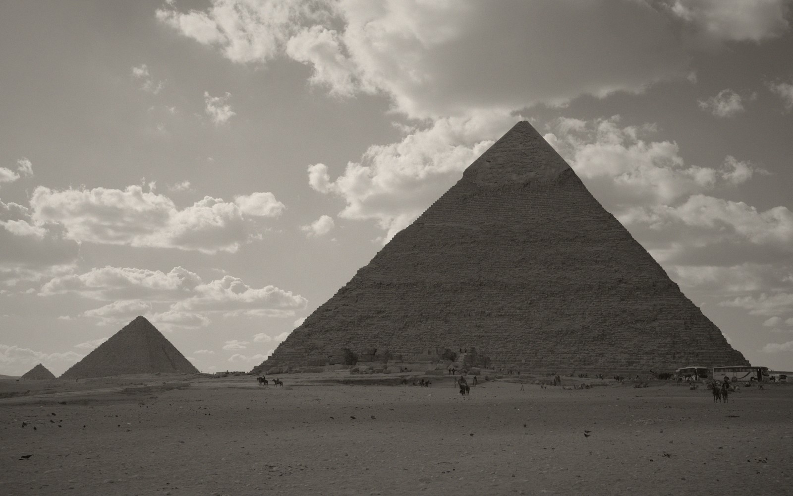 Giza, Beyond the Photograph